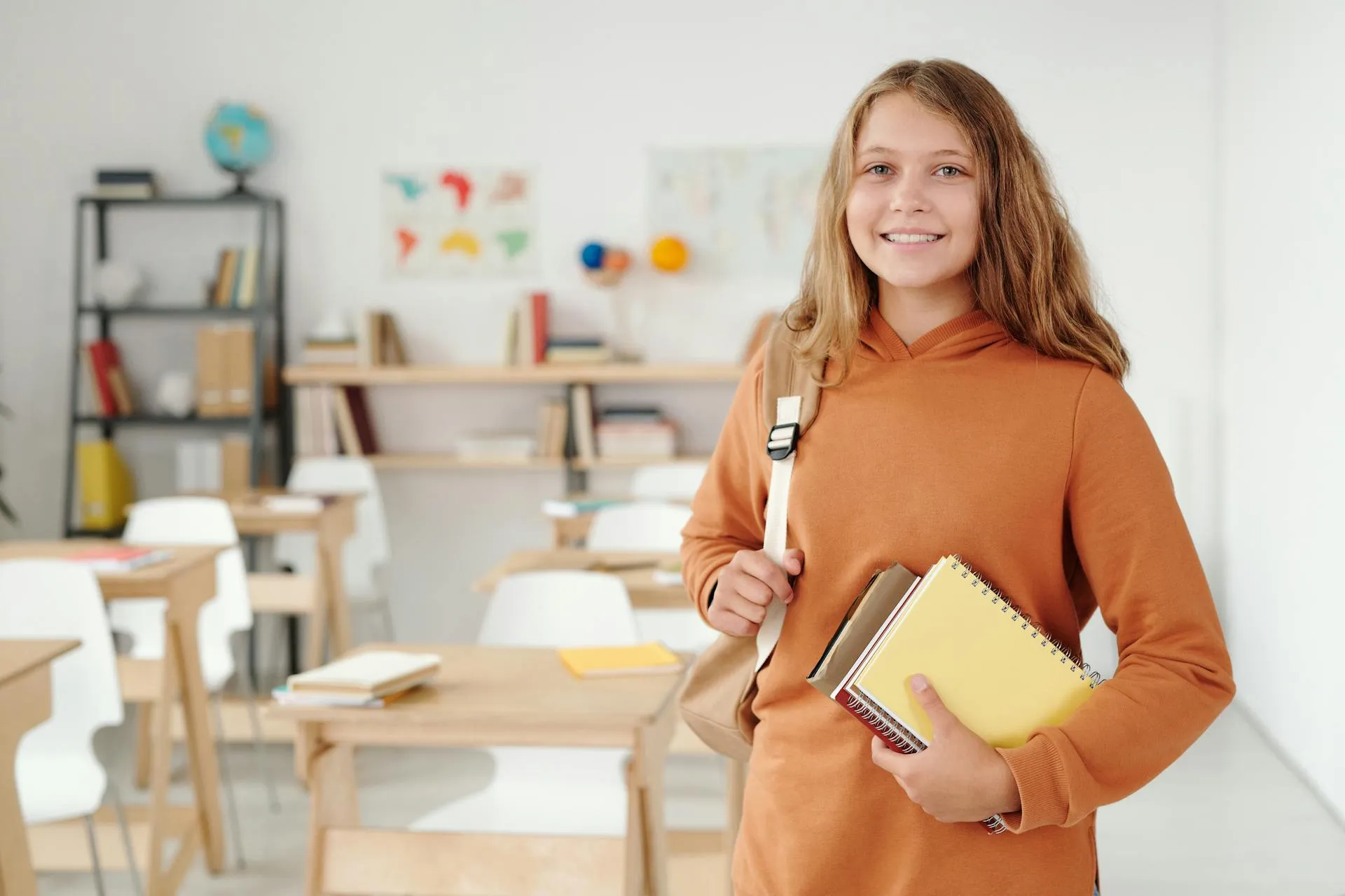 Des élèves participant à une activité en classe